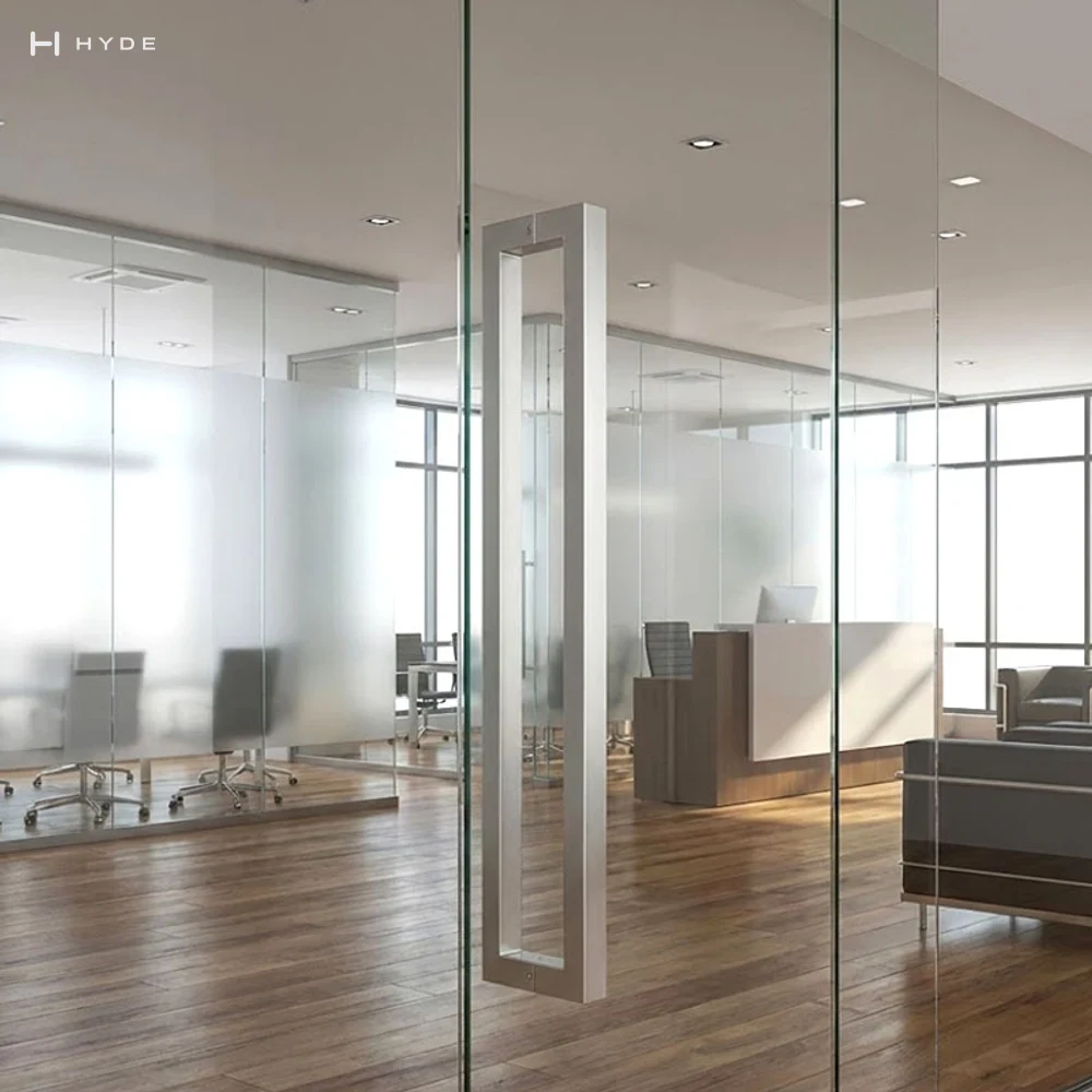 Hyland 105 Glass Door Handle, view 3