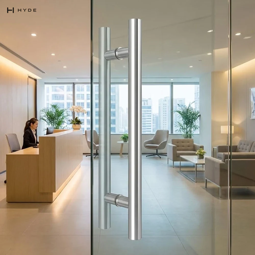 Hyland 108 Glass Door Handle, view 3