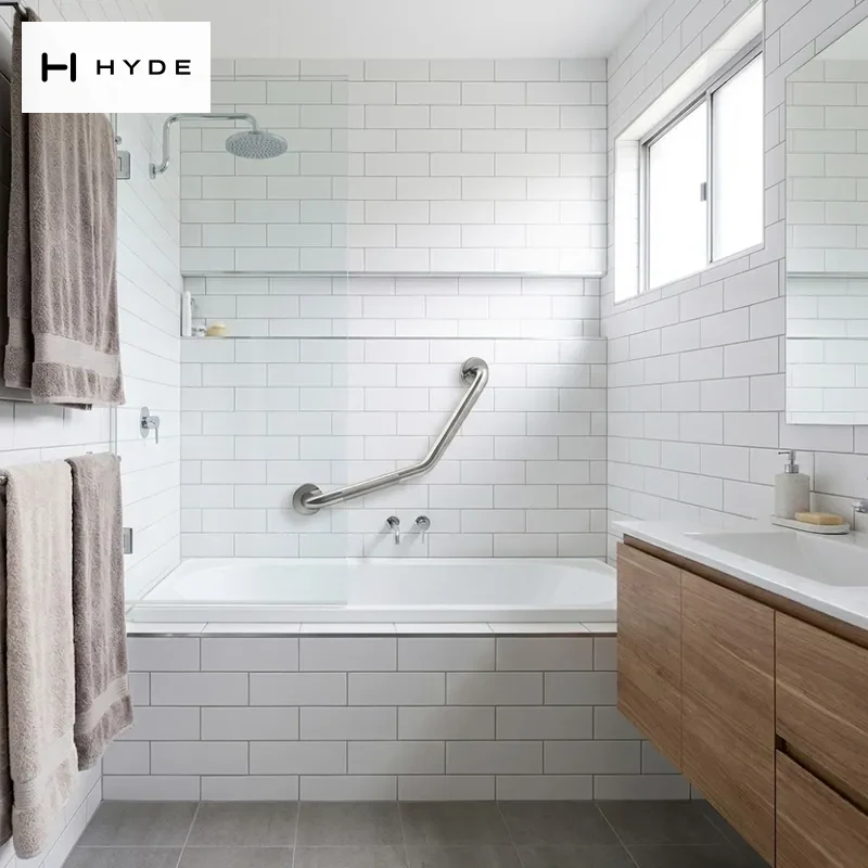 Hyland BH04 Bathroom Accessories, view 2