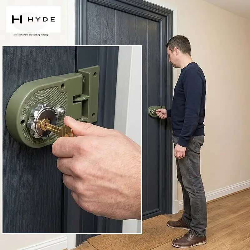 Hyland F102 night latch and rim lock, view 5