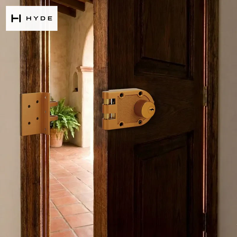 Hyland H102 Night Latch And Rim Lock, view 3