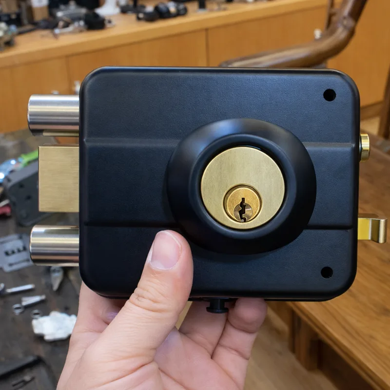 Hyland 5681 Night Latch And Rim Lock, view 4
